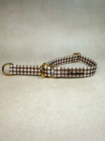 obroza_polzaciskowa_chocolate_check_zlote_okucia